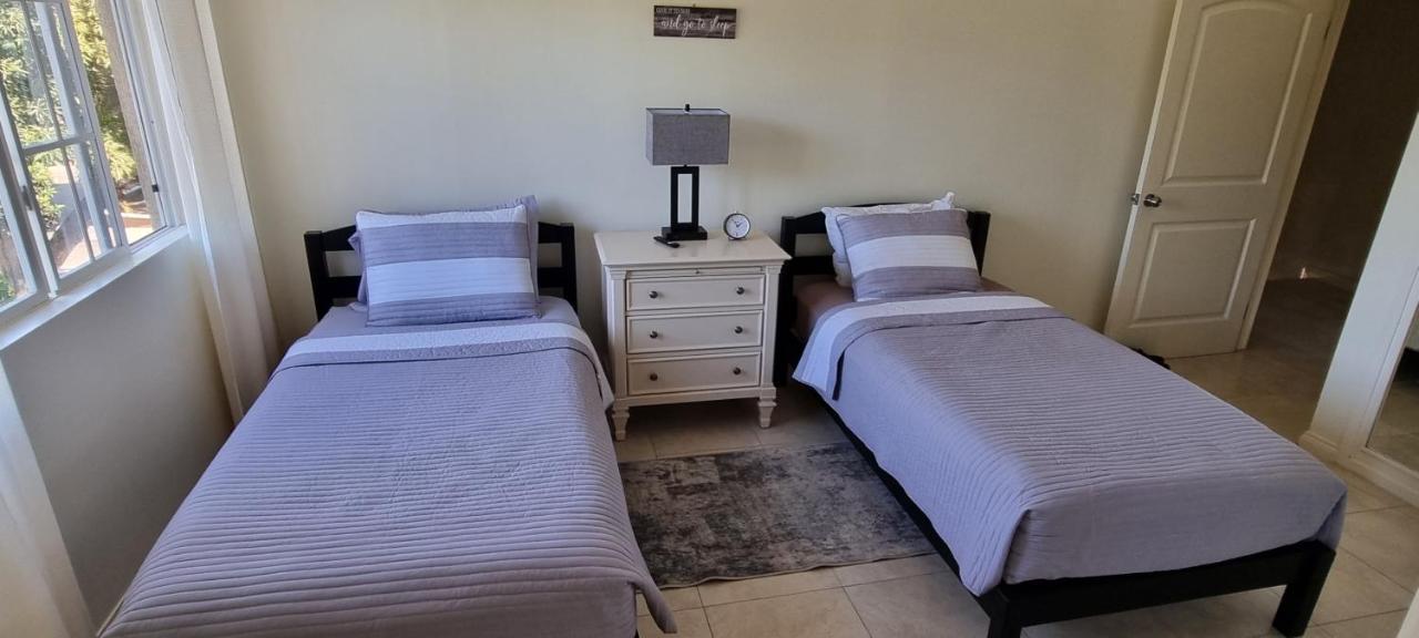 Komfort Getaway Villa At Countrymist Ocho Rios Exterior photo